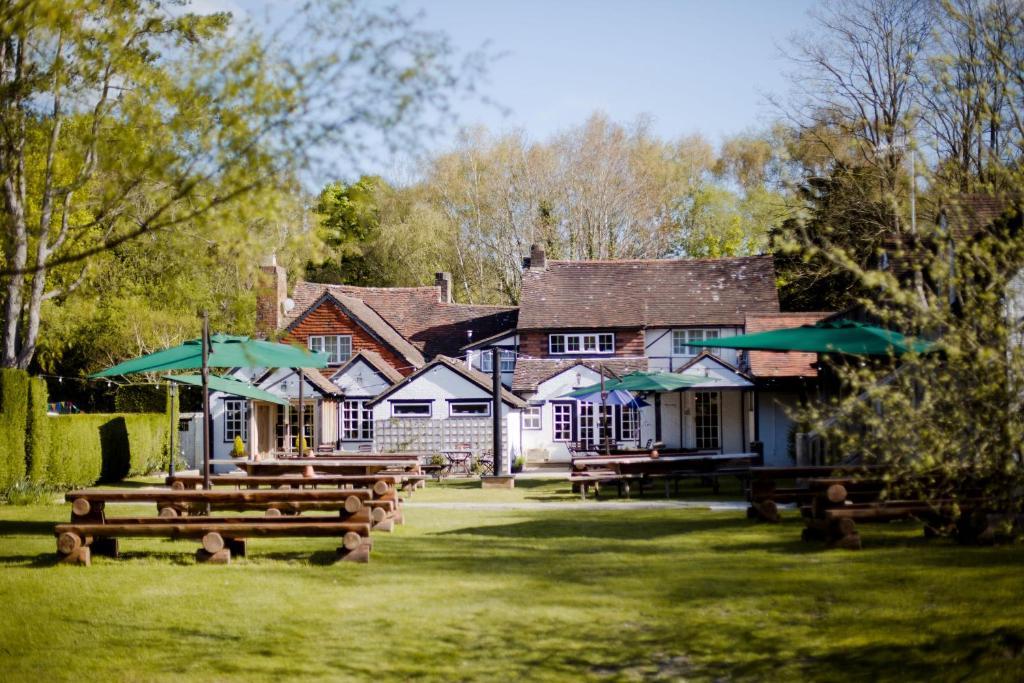 The Old House Inn Burstow Esterno foto